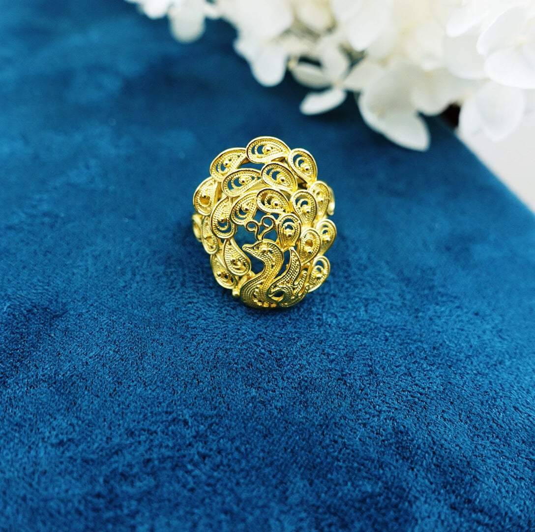 Female Flower Design 18 Carat Handmade Gold Ring at Rs 22000 in Sitapur